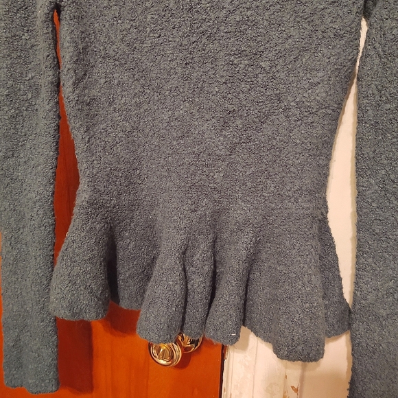 Victoria's Secret Moda International Wool Ruffled Sweater in Forest Green, XS - Picture 2 of 6